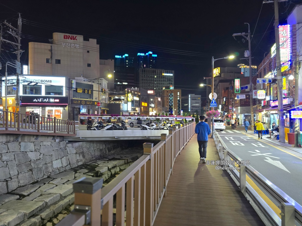 烤肉,草梁站,豬頸肉,釜山,釜山旅行,釜山旅遊,釜山站,釜山美食,釜山自由行,釜山遊／宿,鐵鍋蓋,韓國,韓國旅行,韓國旅遊,韓國美食,韓國自由行 @Helena's Blog