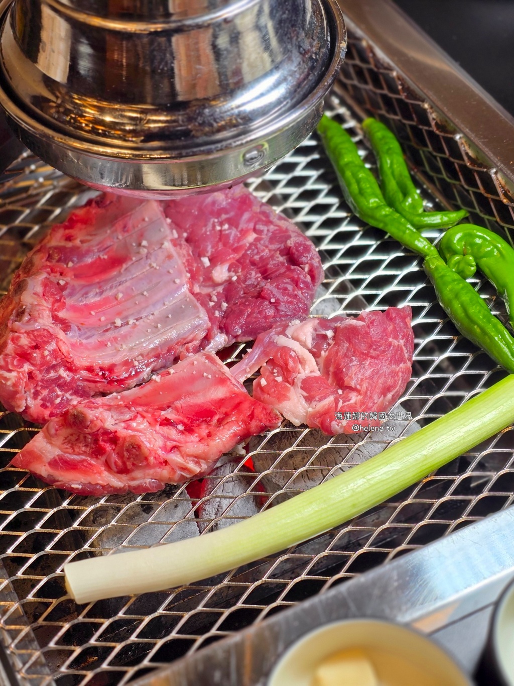 全程代烤,炭火烤肉,韓國旅行,韓國旅遊,韓國烤肉,韓國美食,韓國自由行,首爾旅行,首爾旅遊,首爾烤肉,首爾美食,首爾自由行,首爾遊／宿 @Helena's Blog