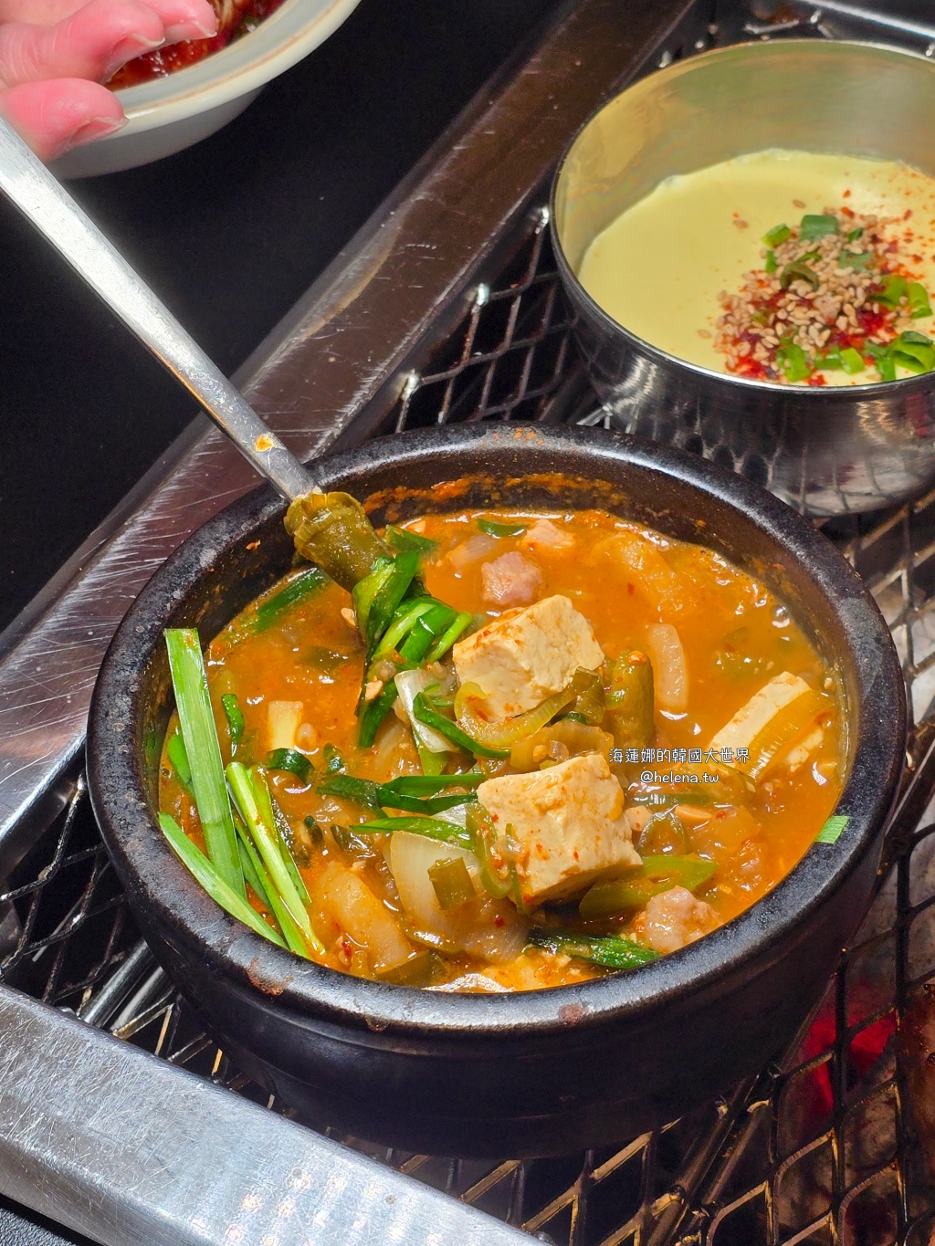 全程代烤,炭火烤肉,韓國旅行,韓國旅遊,韓國烤肉,韓國美食,韓國自由行,首爾旅行,首爾旅遊,首爾烤肉,首爾美食,首爾自由行,首爾遊／宿 @Helena's Blog