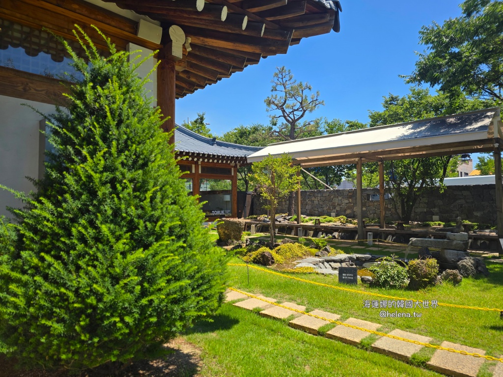 釜山,釜山咖啡店,釜山旅行,釜山旅遊,釜山自由行,釜山遊／宿,韓國,韓國咖啡店,韓國旅行,韓國旅遊,韓國自由行,韓屋,韓屋咖啡,韓屋麵包 @Helena's Blog