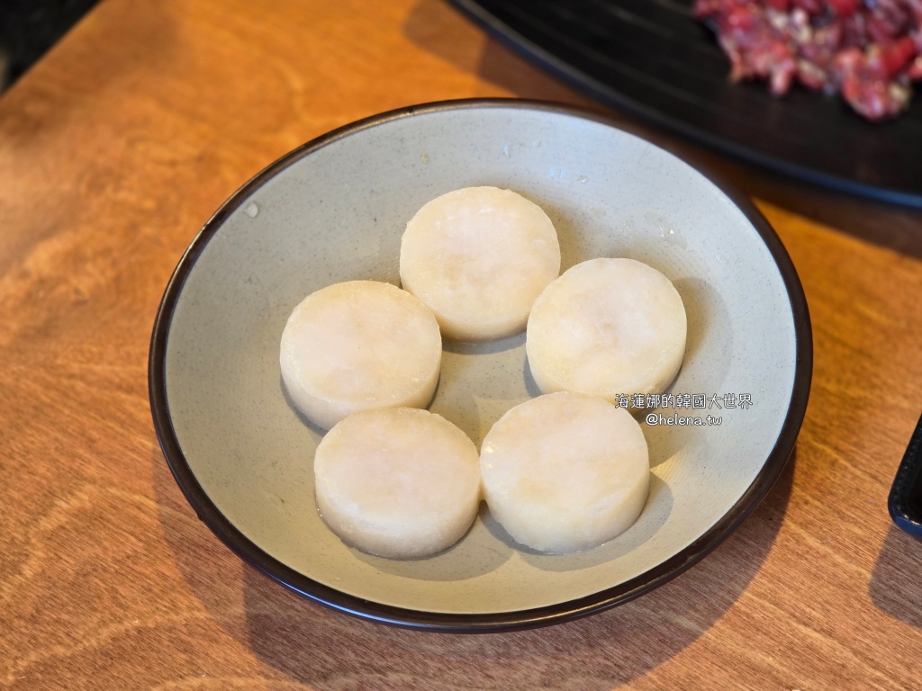 炭火烤肉,烤肉,釜山,釜山旅行,釜山旅遊,釜山站,釜山美食,釜山自由行,釜山遊／宿,韓國,韓國旅行,韓國旅遊,韓國美食,韓國自由行,韓牛 @Helena's Blog