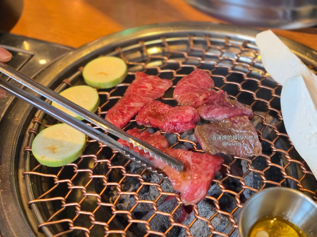 炭火烤肉,烤肉,釜山,釜山旅行,釜山旅遊,釜山站,釜山美食,釜山自由行,釜山遊／宿,韓國,韓國旅行,韓國旅遊,韓國美食,韓國自由行,韓牛 @Helena's Blog