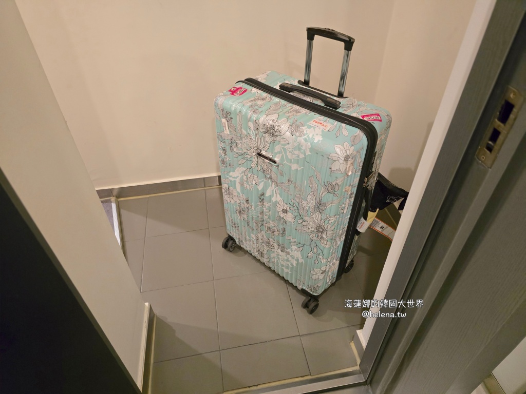 弘大,新村,梨大,韓國住宿,韓國住宿推薦,韓國旅行,韓國旅遊,韓國自由行,首爾住宿,首爾住宿推薦,首爾旅行,首爾旅遊,首爾自由行,首爾遊／宿 @Helena's Blog