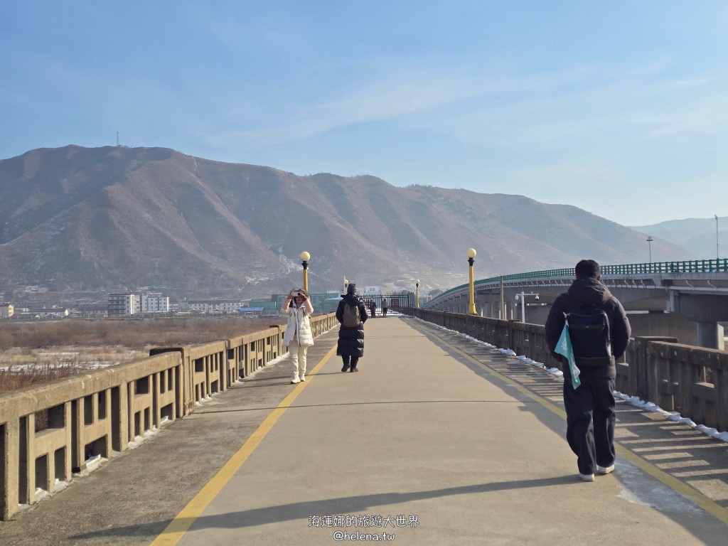 中國旅遊,中國東北旅遊,中朝俄邊境,中朝邊境,吉林旅遊,延吉市的觀光景點,延吉旅遊,東北鐵鍋燉 @Helena's Blog
