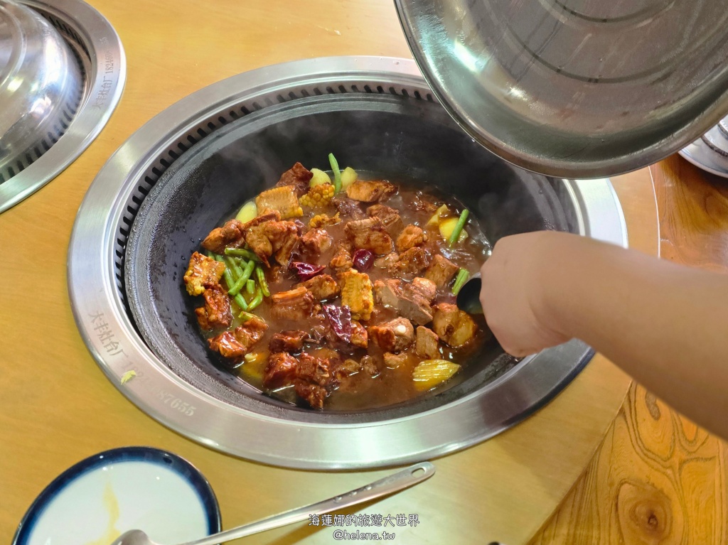 中國旅遊,中國東北旅遊,中朝俄邊境,中朝邊境,吉林旅遊,延吉市的觀光景點,延吉旅遊,東北鐵鍋燉 @Helena's Blog