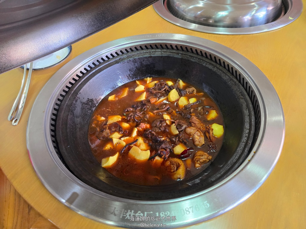 中國旅遊,中國東北旅遊,中朝俄邊境,中朝邊境,吉林旅遊,延吉市的觀光景點,延吉旅遊,東北鐵鍋燉 @Helena's Blog