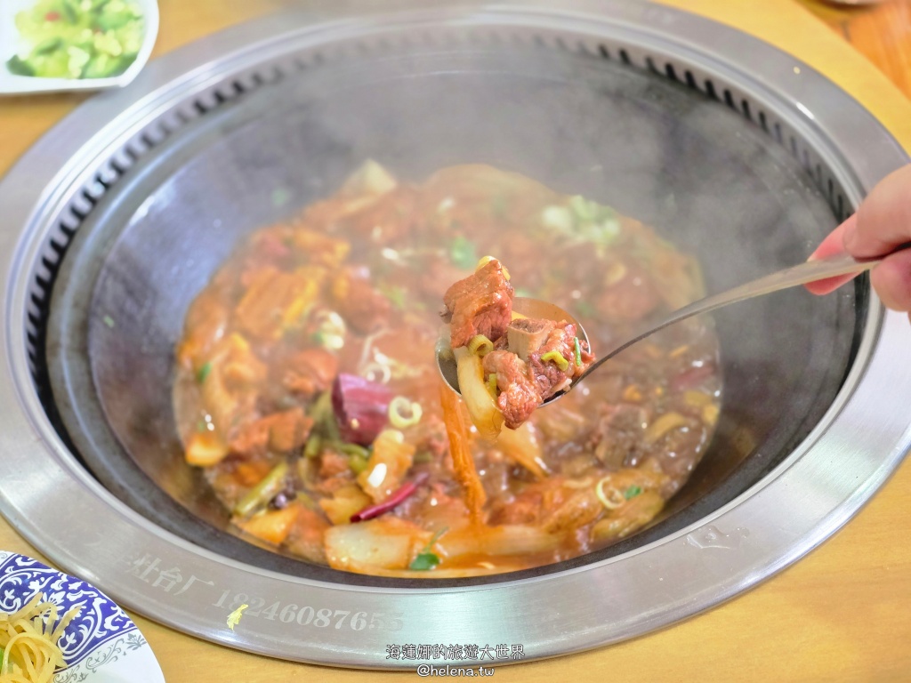 中國旅遊,中國東北旅遊,中朝俄邊境,中朝邊境,吉林旅遊,延吉市的觀光景點,延吉旅遊,東北鐵鍋燉 @Helena's Blog