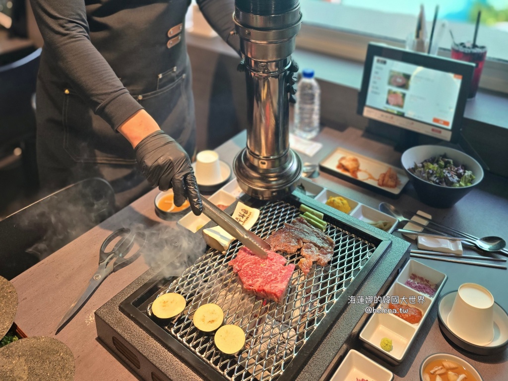 全程代烤,炭火烤肉,炭火燒烤,韓國旅行,韓國旅遊,韓國烤肉,韓國燒烤,韓國美食,韓國自由行,韓牛,韓牛烤肉,韓牛燒烤,首爾旅行,首爾旅遊,首爾烤肉,首爾燒烤,首爾美食,首爾自由行,首爾遊／宿 @Helena's Blog