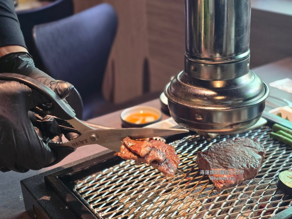 全程代烤,炭火烤肉,炭火燒烤,韓國旅行,韓國旅遊,韓國烤肉,韓國燒烤,韓國美食,韓國自由行,韓牛,韓牛烤肉,韓牛燒烤,首爾旅行,首爾旅遊,首爾烤肉,首爾燒烤,首爾美食,首爾自由行,首爾遊／宿 @Helena's Blog