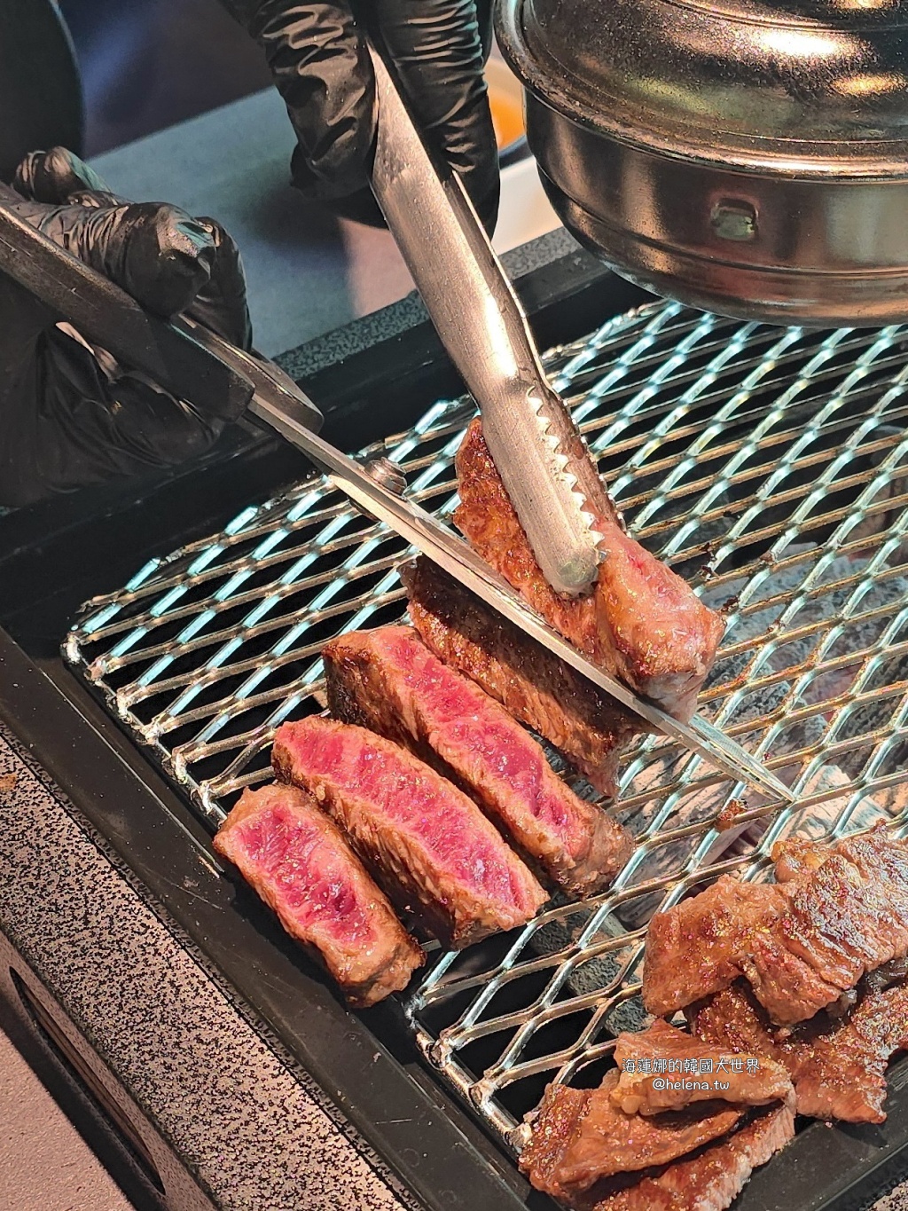 全程代烤,炭火烤肉,炭火燒烤,韓國旅行,韓國旅遊,韓國烤肉,韓國燒烤,韓國美食,韓國自由行,韓牛,韓牛烤肉,韓牛燒烤,首爾旅行,首爾旅遊,首爾烤肉,首爾燒烤,首爾美食,首爾自由行,首爾遊／宿 @Helena's Blog