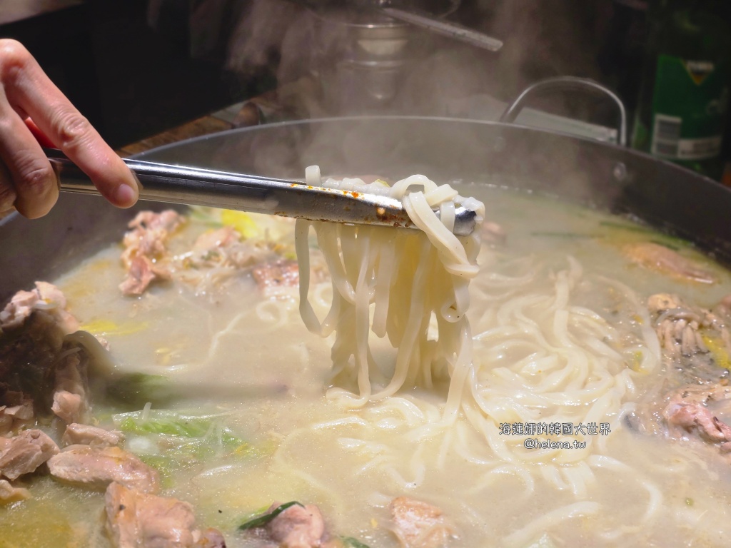 烤雞肉,辣炒雞排,釜山,釜山旅行,釜山旅遊,釜山烤雞肉,釜山美食,釜山自由行,釜山辣炒雞排,釜山遊／宿,釜山雞湯,雞湯,韓國,韓國旅行,韓國旅遊,韓國美食,韓國自由行 @Helena's Blog