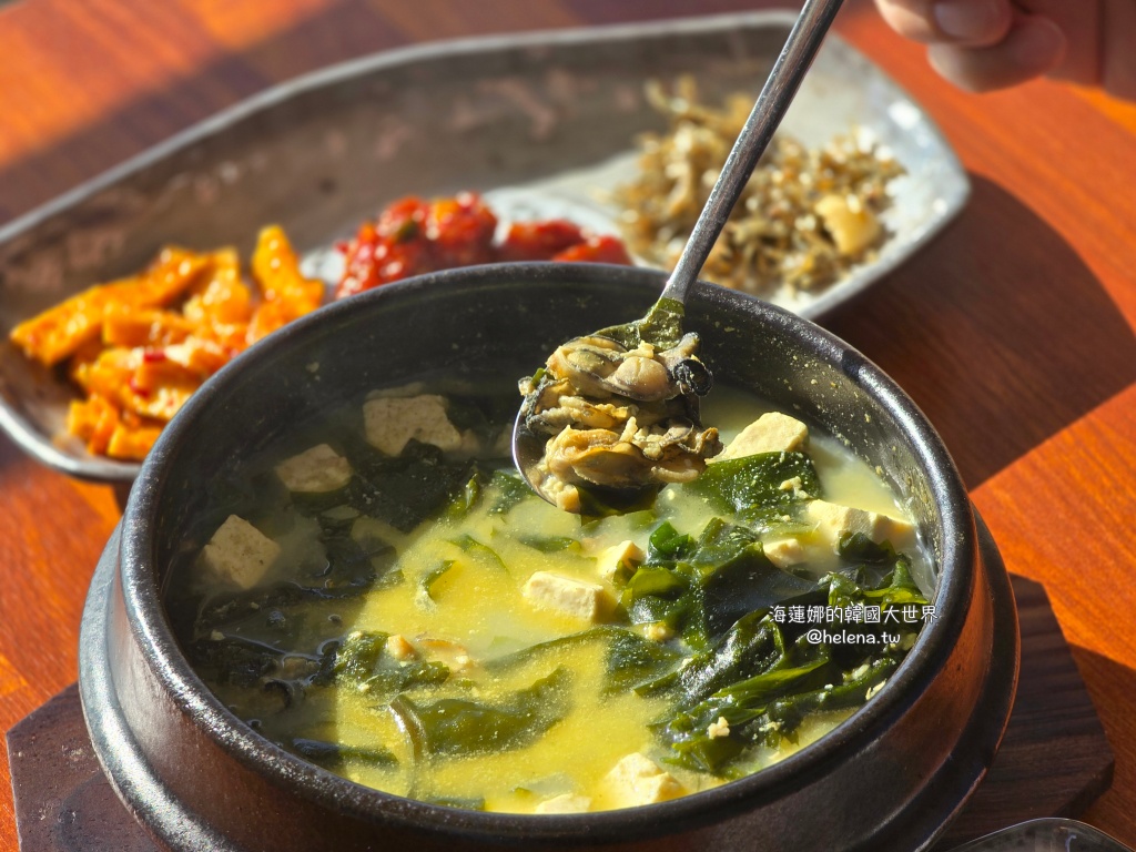 奶瓶燈塔,機張,海帶湯,海帶蔘雞湯,蔘雞湯,釜山,釜山旅行,釜山旅遊,釜山海鮮,釜山美食,釜山自由行,釜山遊／宿,韓國,韓國旅行,韓國旅遊,韓國美食,韓國自由行,鮑魚粥 @Helena's Blog