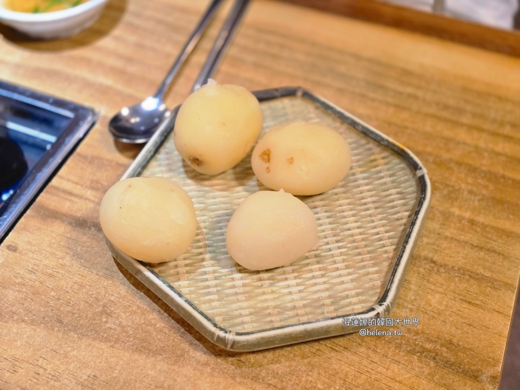 釜山,釜山旅行,釜山旅遊,釜山美食,釜山自由行,釜山遊／宿,釜山馬鈴薯排骨湯,釜山馬鈴薯豬骨湯,韓國,韓國旅行,韓國旅遊,韓國美食,韓國自由行,馬鈴薯排骨湯,馬鈴薯豬骨湯 @Helena's Blog