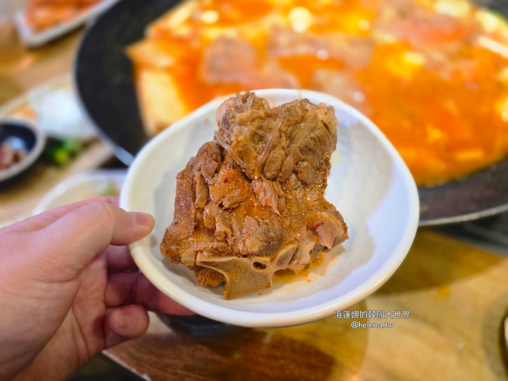 釜山,釜山旅行,釜山旅遊,釜山美食,釜山自由行,釜山遊／宿,釜山馬鈴薯排骨湯,釜山馬鈴薯豬骨湯,韓國,韓國旅行,韓國旅遊,韓國美食,韓國自由行,馬鈴薯排骨湯,馬鈴薯豬骨湯 @Helena's Blog