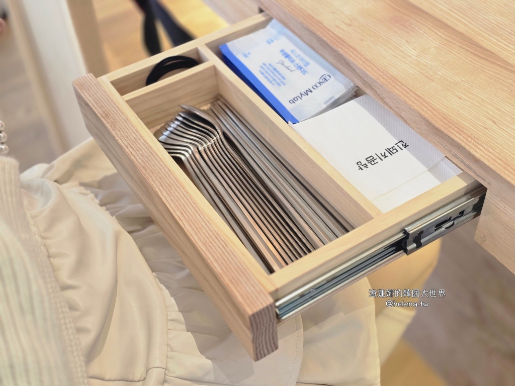 米其林,豬肉湯飯,釜山,釜山旅行,釜山旅遊,釜山米其林,釜山美食,釜山自由行,釜山遊/宿,韓國,韓國旅行,韓國旅遊,韓國美食,韓國自由行 @Helena's Blog 米其林,豬肉湯飯,釜山,釜山旅行,釜山旅遊,釜山米其林,釜山美食,釜山自由行,釜山遊/宿,韓國,韓國旅行,韓國旅遊,韓國美食,韓國自由行 @Helena's Blog