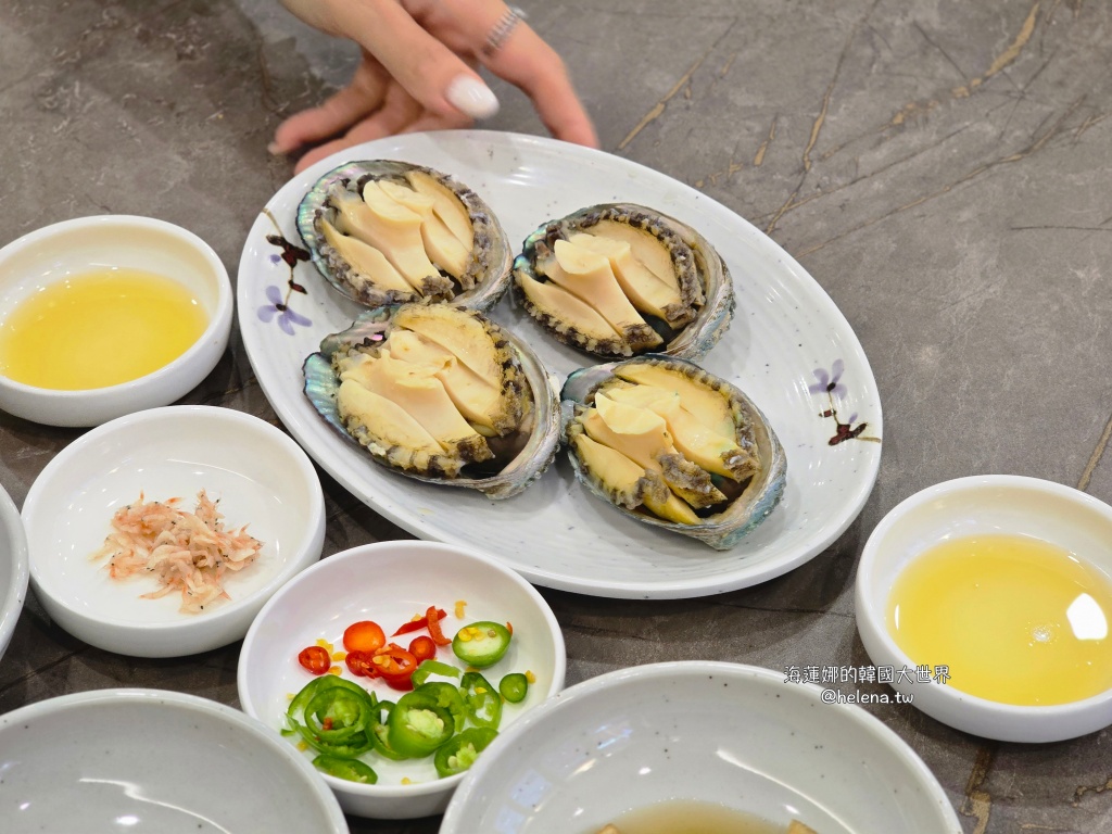 釜山,釜山旅行,釜山旅遊,釜山站,釜山站早餐,釜山站美食,釜山美食,釜山自由行,釜山遊／宿,韓國,韓國旅行,韓國旅遊,韓國美食,韓國自由行,鮑魚粥 @Helena's Blog